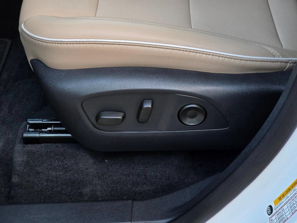 Used 2026 Buick Enclave Preferred FWD image 29