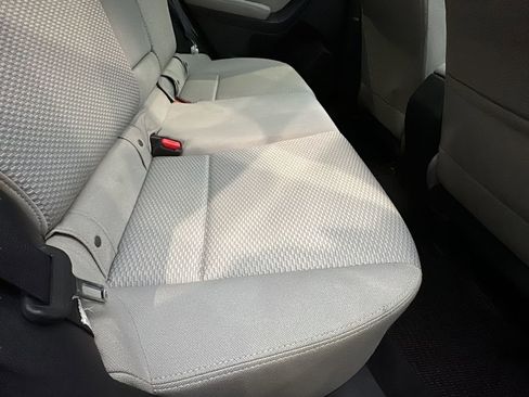 Used 2015 Subaru Forester 2.5i Premium w/ All-Weather Package image 15