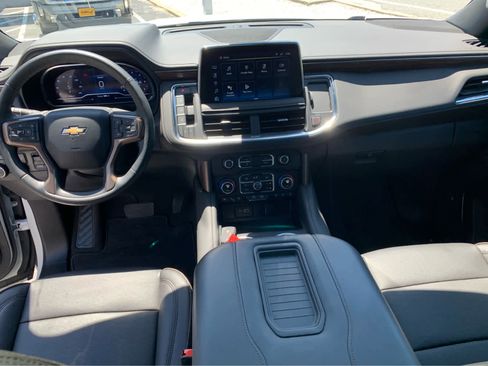 Used 2024 Chevrolet Tahoe High Country AWD/4WD image 11