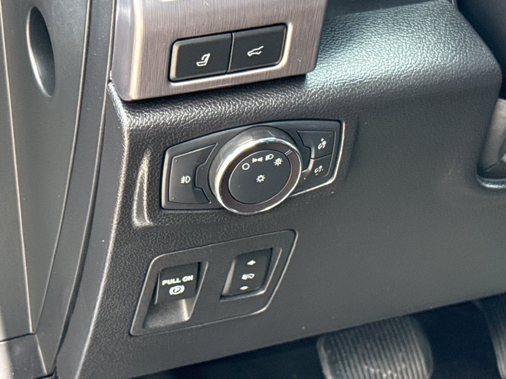Used 2019 Ford Expedition Platinum AWD/4WD image 15