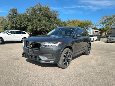 Used 2022 Volvo XC90 T6 Momentum w/ Advanced Package image 2