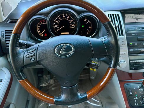 Used 2006 Lexus RX 330 FWD image 18