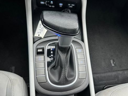 Certified 2025 Hyundai Kona SEL image 17