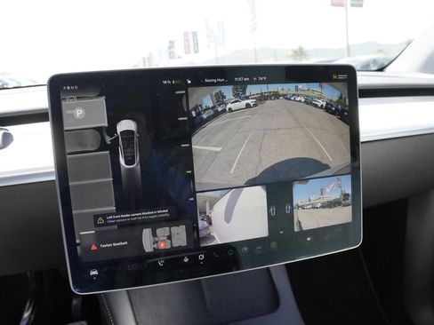 Used 2022 Tesla Model Y Performance AWD/4WD image 10