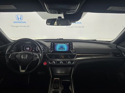 Used 2021 Honda Accord Sport image 6