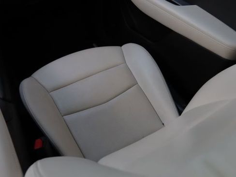 Certified 2023 Cadillac XT6 Sport w/ Technology Package image 28