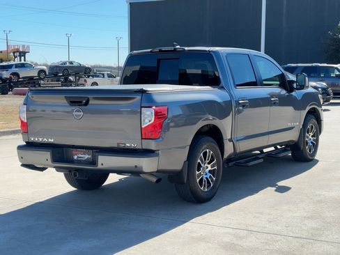 Used 2023 Nissan Titan SV w/ SV Convenience Package image 7