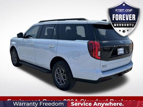 Used 2025 Ford Expedition Active RWD image 5