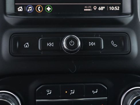 Used 2022 Chevrolet Silverado 1500 Custom image 27