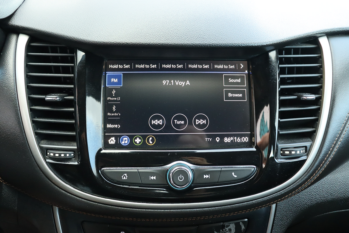 Used 2019 Chevrolet Trax LS FWD image 35