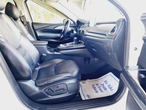 Used 2019 MAZDA CX-9 Touring image 32