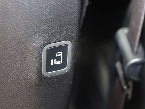 Used 2021 Chrysler Pacifica Touring-L w/ S Appearance Package FWD image 53