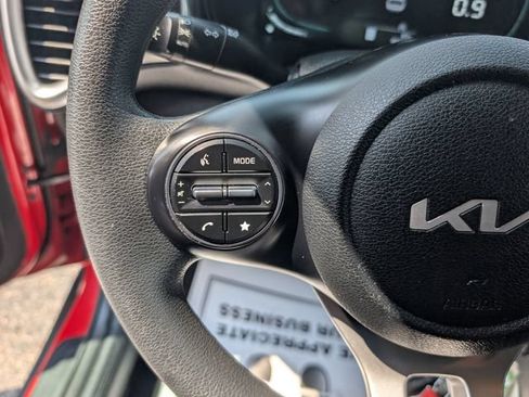 Used 2024 Kia Soul LX w/ Option Group 015 FWD image 16