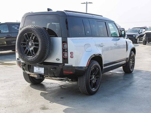 Used 2023 Land Rover Defender 110 X AWD/4WD image 8
