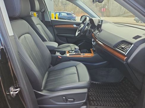 Used 2023 Audi Q5 2.0T Premium w/ Convenience Package image 26