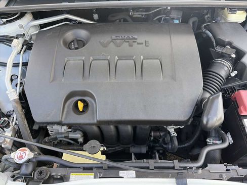 Used 2017 Toyota Corolla LE FWD image 18