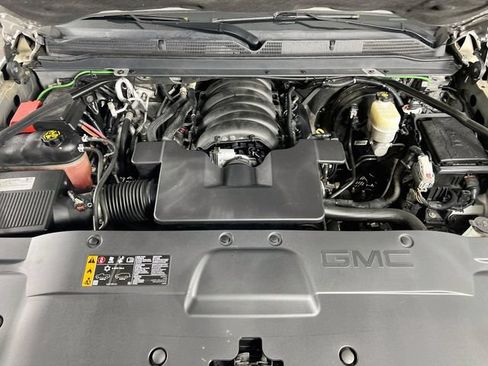 Used 2019 GMC Yukon Denali w/ Open Road Package AWD/4WD image 31