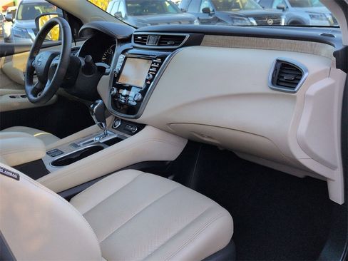 Used 2024 Nissan Murano SL image 23