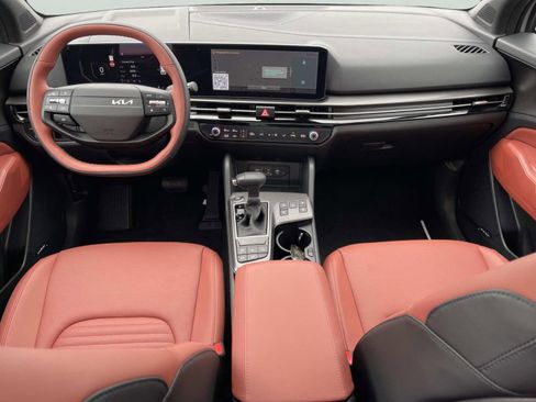 New 2026 Kia Sportage SX FWD image 16