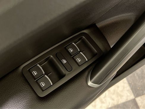 Used 2022 Volkswagen Passat 2.0T R-Line image 29