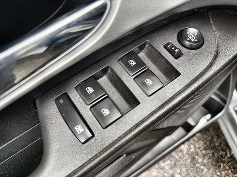 Used 2014 Chevrolet Equinox LS FWD image 15