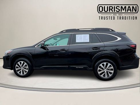 Certified 2025 Subaru Outback Premium image 3