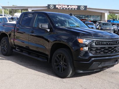 New 2026 Chevrolet Silverado 1500 Custom w/ Turbomax Blackout Package