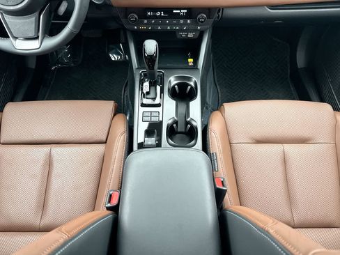 Certified 2026 Subaru Outback Touring XT image 31