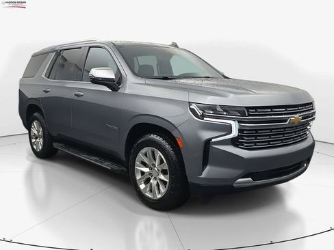 Used 2021 Chevrolet Tahoe Premier w/ Premium Package image 2