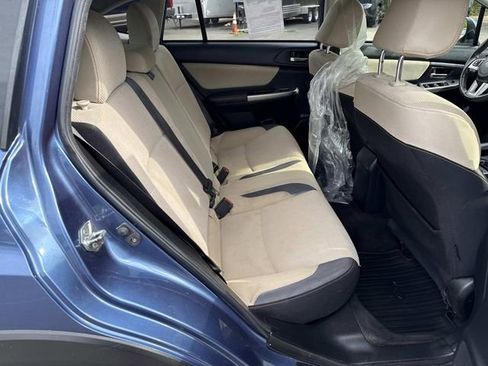 Used 2016 Subaru Crosstrek 2.0i Premium image 11