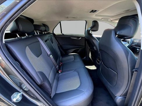 Used 2023 Kia Niro EX Touring image 24