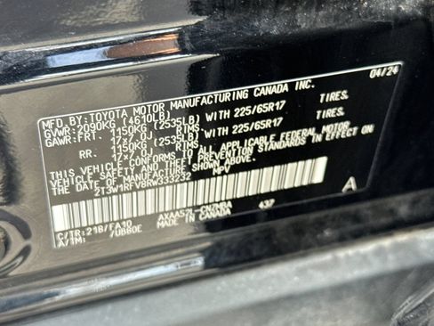 Used 2024 Toyota RAV4 XLE FWD image 34