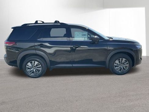 New 2026 Nissan Pathfinder SV image 31