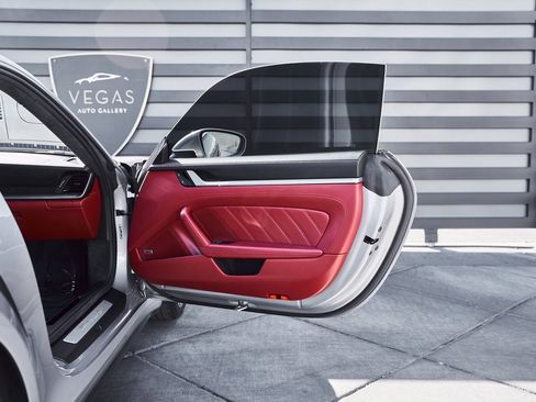 Used 2021 Porsche 911 Turbo S image 23