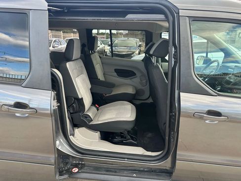 Used 2020 Ford Transit Connect XLT image 15