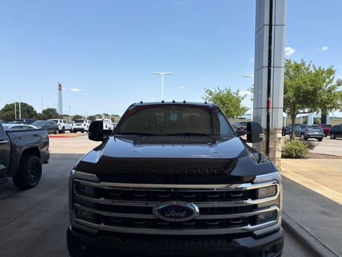 Used 2025 Ford F250 King Ranch w/ FX4 Off-Road Package AWD/4WD image 28