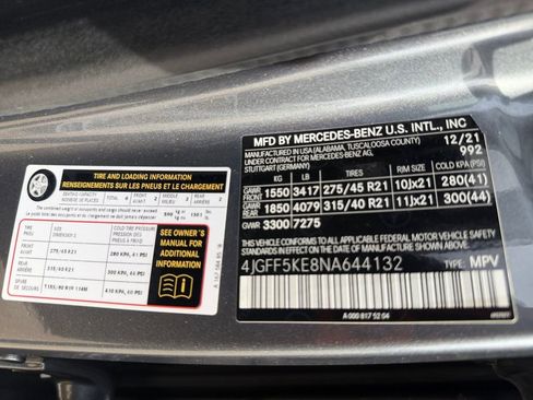 Used 2022 Mercedes-Benz GLS 450 4MATIC image 27