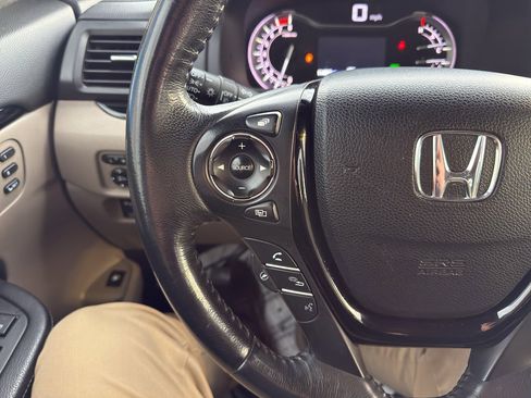 Used 2017 Honda Ridgeline RTL-E image 22