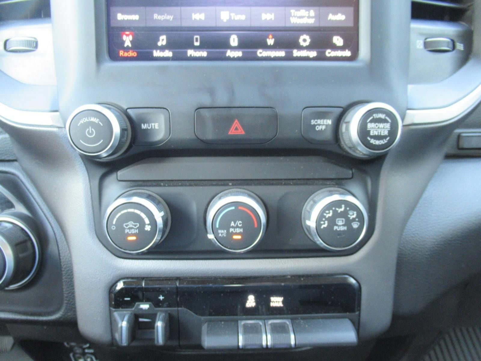 Used 2020 RAM 1500 Big Horn RWD image 28