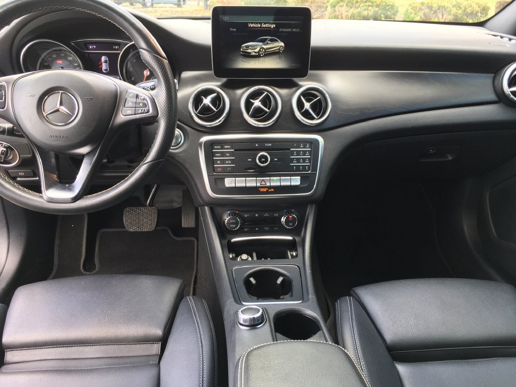 Used 2018 Mercedes-Benz CLA 250 4MATIC image 23