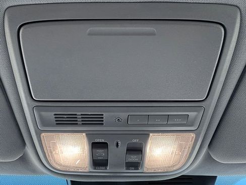 Used 2021 Honda CR-V EX image 17
