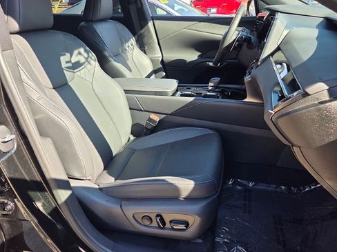 Used 2024 Lexus RX 350 FWD w/ Technology Package image 20