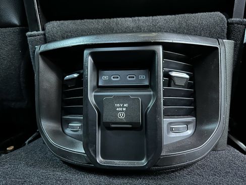Used 2026 RAM 2500 Laramie AWD/4WD image 21