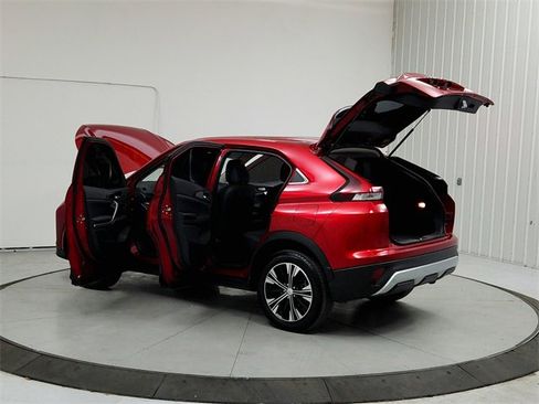 Used 2022 Mitsubishi Eclipse Cross SE image 13