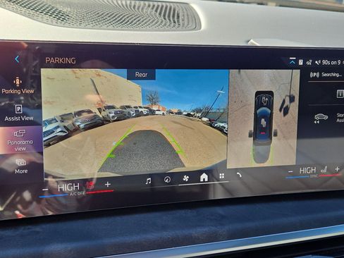 New 2026 BMW X6 xDrive40i w/ Executive Package image 18