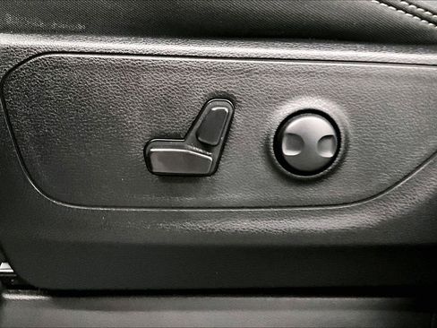 Used 2024 RAM 1500 Big Horn AWD/4WD image 31