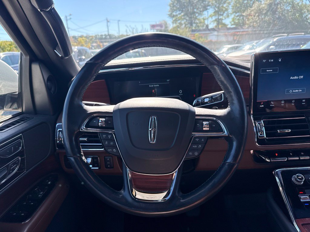 Used 2024 Lincoln Navigator L Reserve w/ Monochromatic Package AWD/4WD image 24
