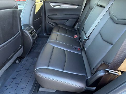 Used 2023 Cadillac XT5 Luxury image 24