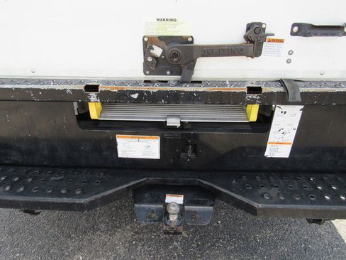 Used 2022 GMC Savana 3500 Extended w/ Power Convenience Package image 19