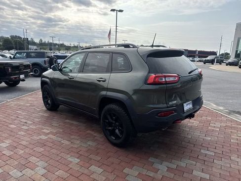 Used 2018 Jeep Cherokee Trailhawk w/ Quick Order Package 27L AWD/4WD image 34